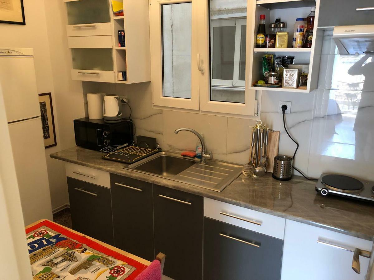 Metaxourgio Spacious Two Bedroom Apartment Афіни Екстер'єр фото